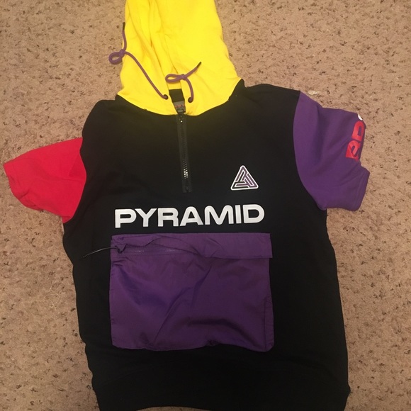 black pyramid sweatshirt